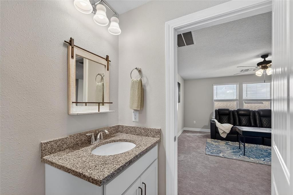 For Sale: $500,000 (3 beds, 3 baths, 2066 Square Feet)