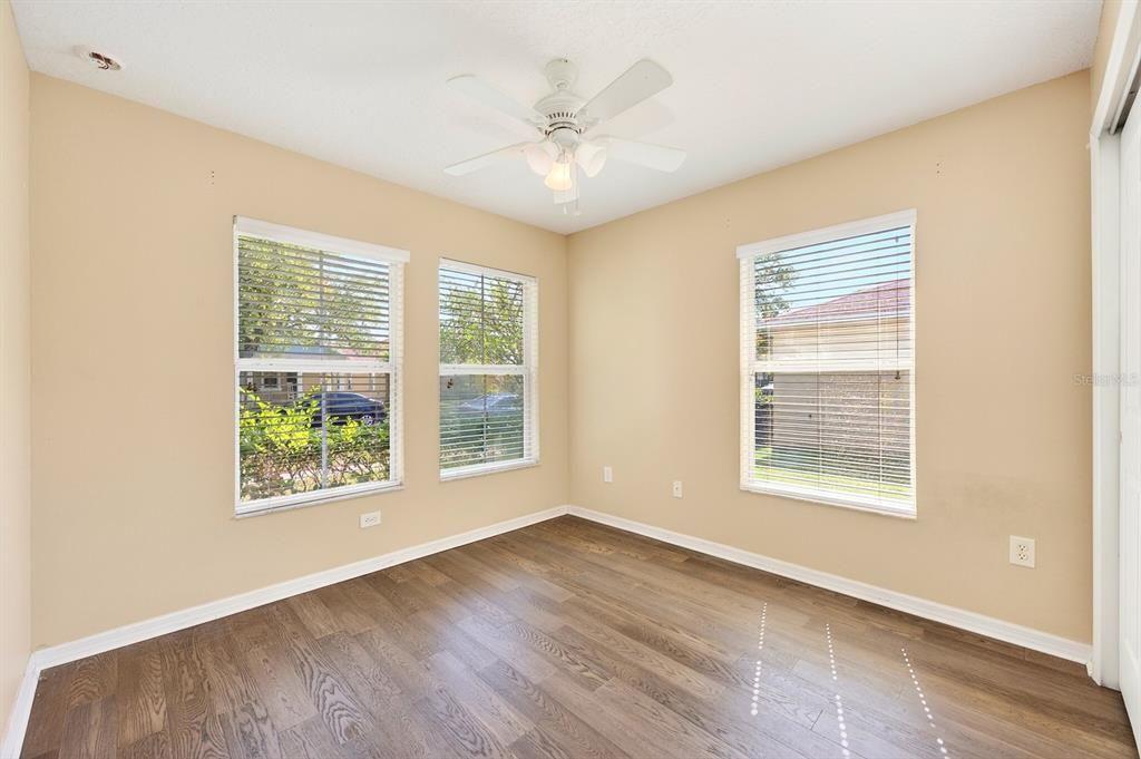 For Sale: $465,000 (3 beds, 2 baths, 1624 Square Feet)