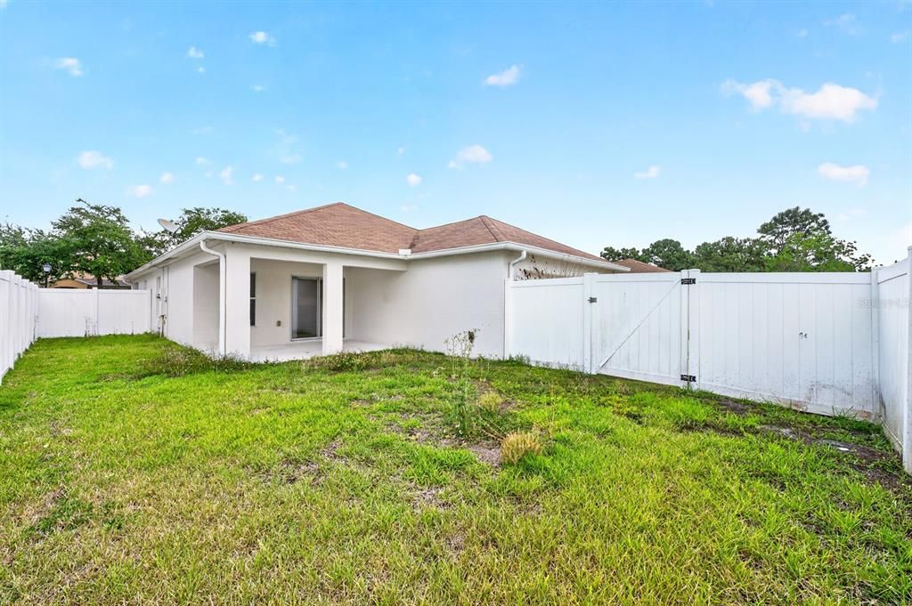 For Sale: $465,000 (3 beds, 2 baths, 1624 Square Feet)