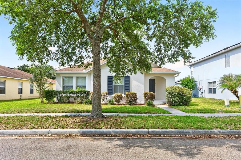 For Sale: $465,000 (3 beds, 2 baths, 1624 Square Feet)