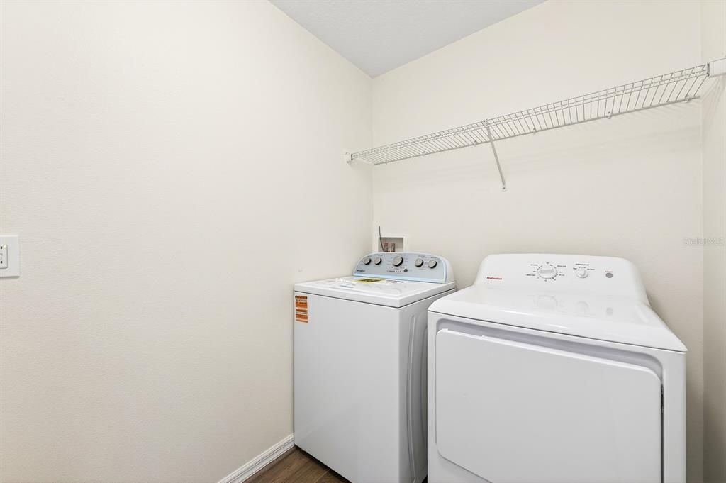 For Sale: $465,000 (3 beds, 2 baths, 1624 Square Feet)