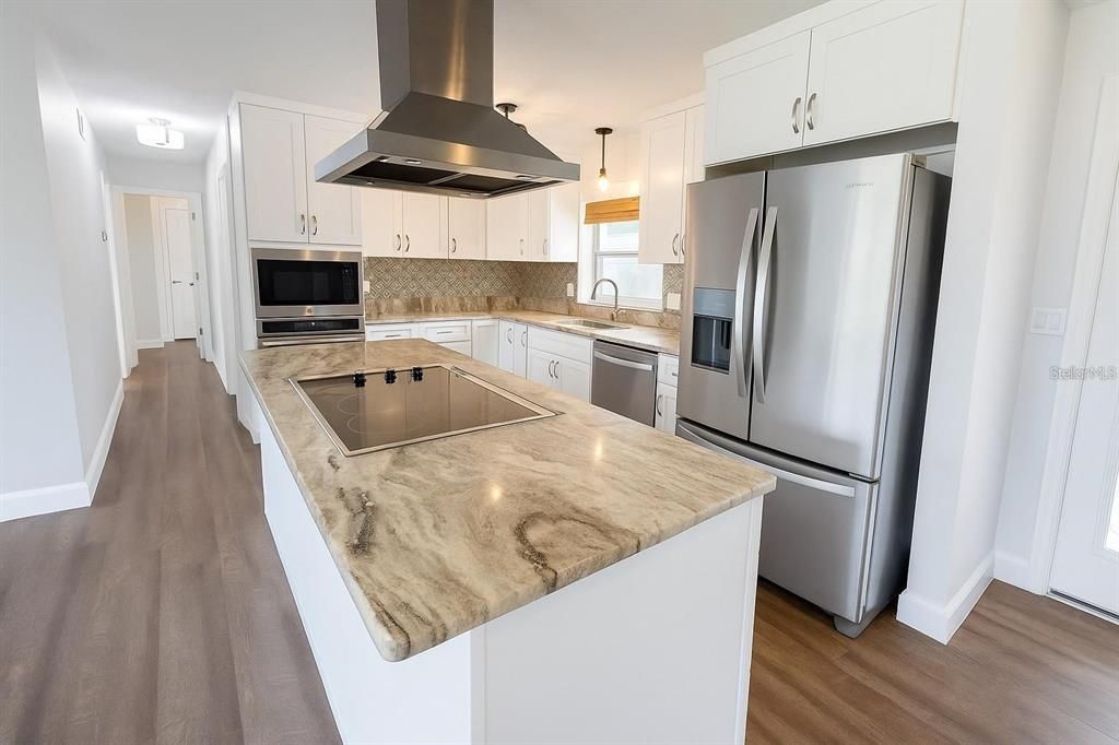 Activo con contrato: $299,000 (3 camas, 2 baños, 1173 Pies cuadrados)