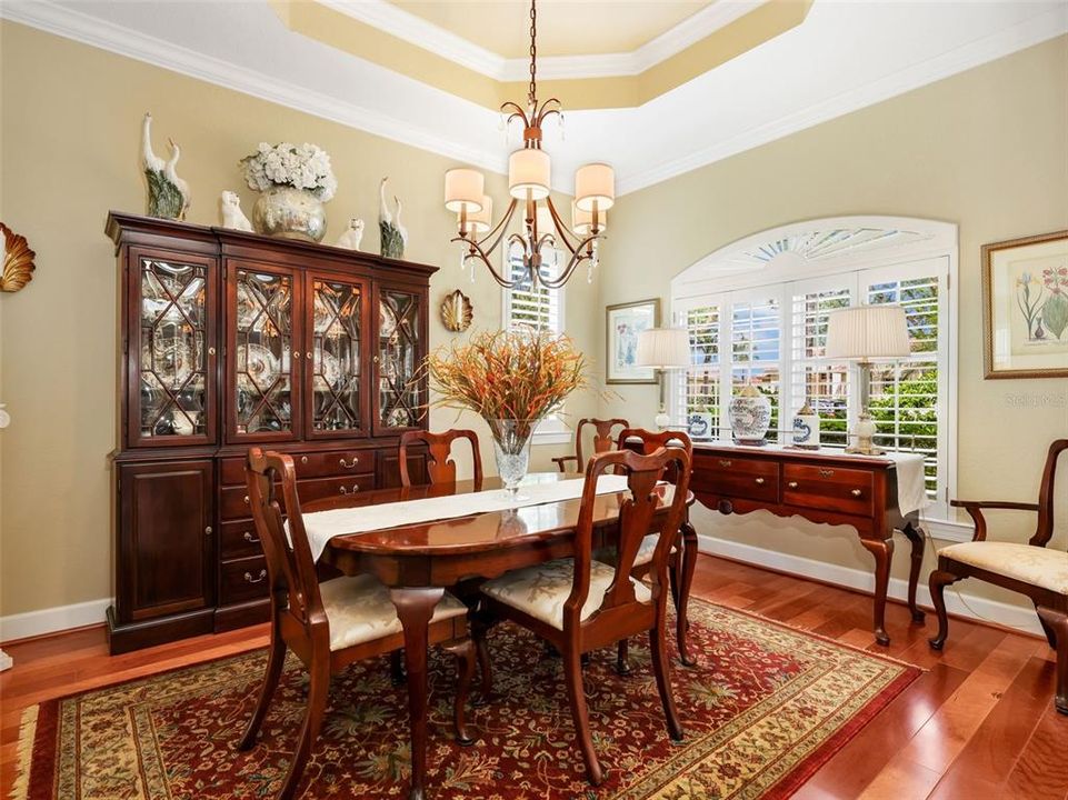 For Sale: $650,000 (2 beds, 2 baths, 2138 Square Feet)