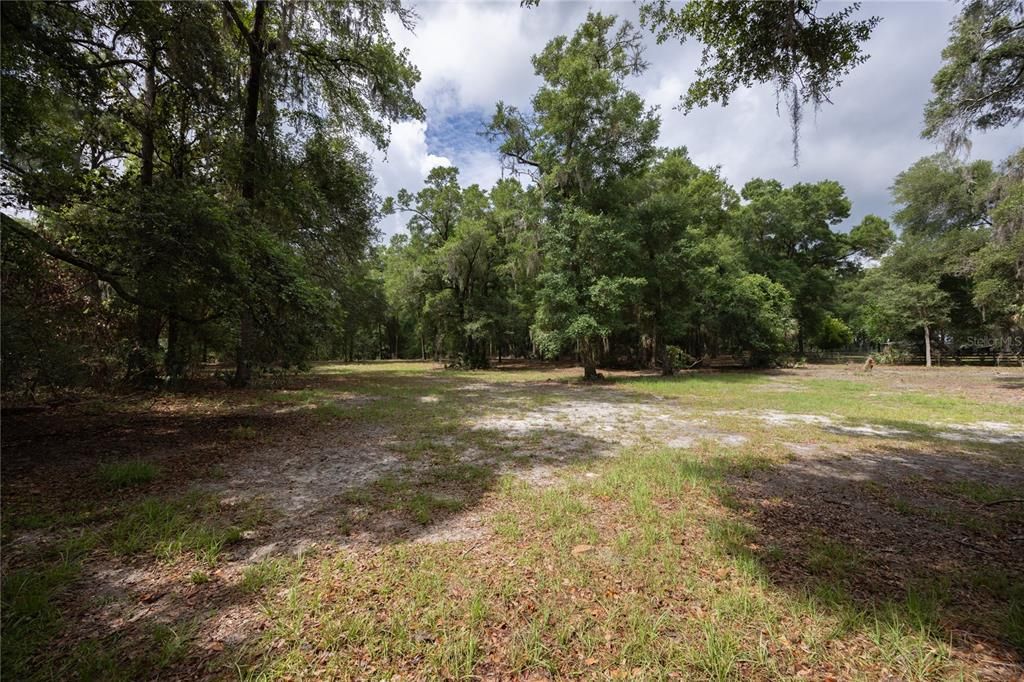 For Sale: $237,500 (3 beds, 2 baths, 1056 Square Feet)