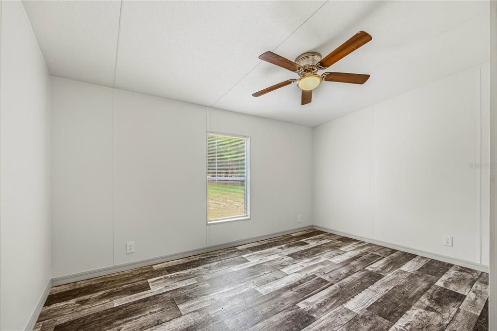 For Sale: $237,500 (3 beds, 2 baths, 1056 Square Feet)