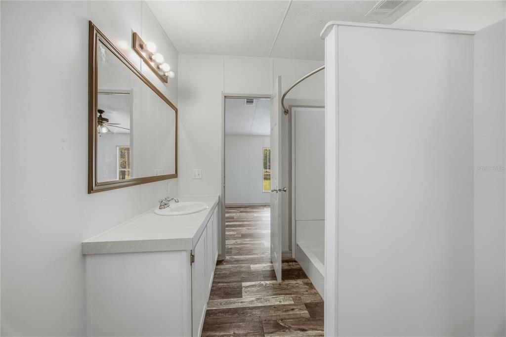 For Sale: $237,500 (3 beds, 2 baths, 1056 Square Feet)
