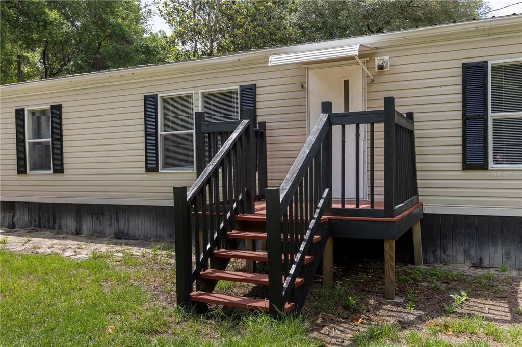 For Sale: $237,500 (3 beds, 2 baths, 1056 Square Feet)