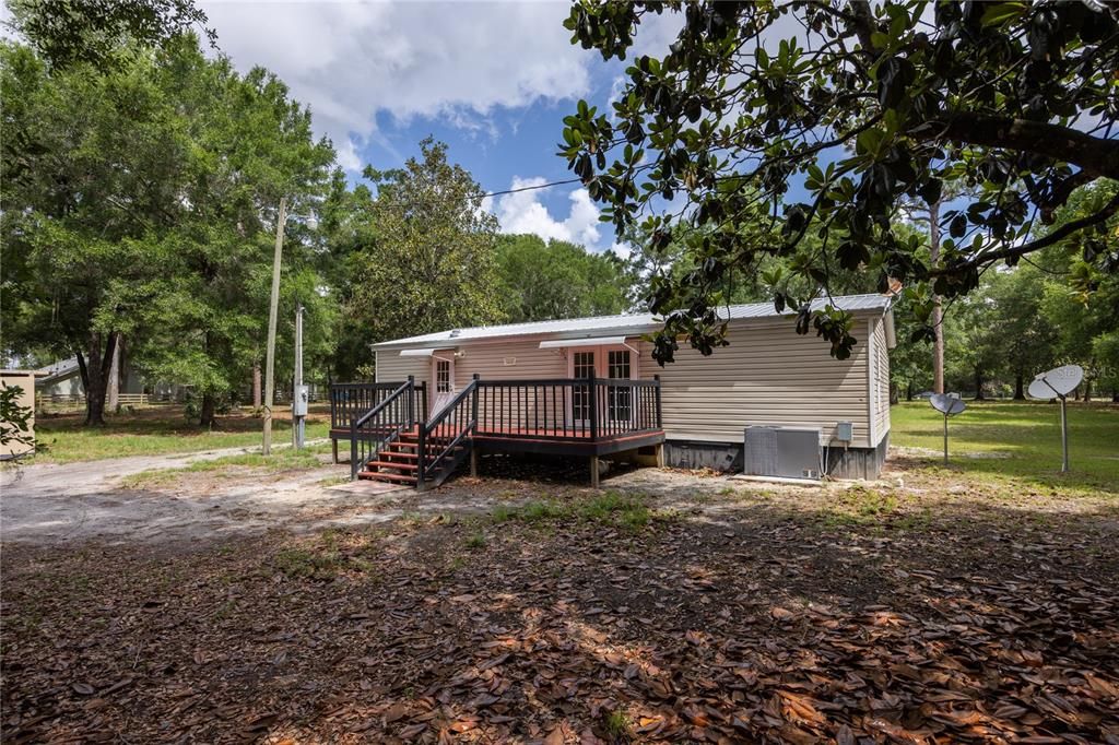 For Sale: $237,500 (3 beds, 2 baths, 1056 Square Feet)