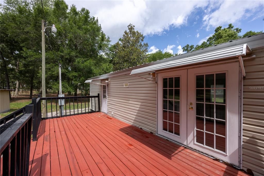 For Sale: $237,500 (3 beds, 2 baths, 1056 Square Feet)