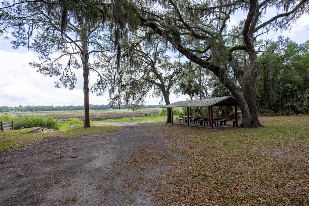 For Sale: $237,500 (3 beds, 2 baths, 1056 Square Feet)