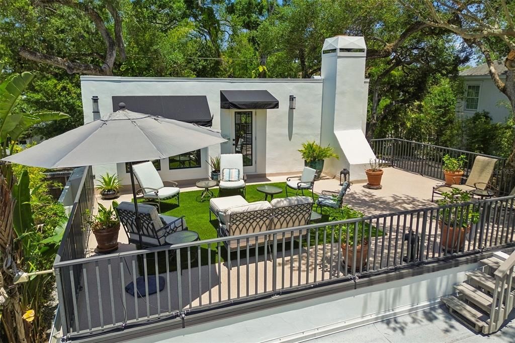 Activo con contrato: $1,295,000 (4 camas, 3 baños, 2713 Pies cuadrados)