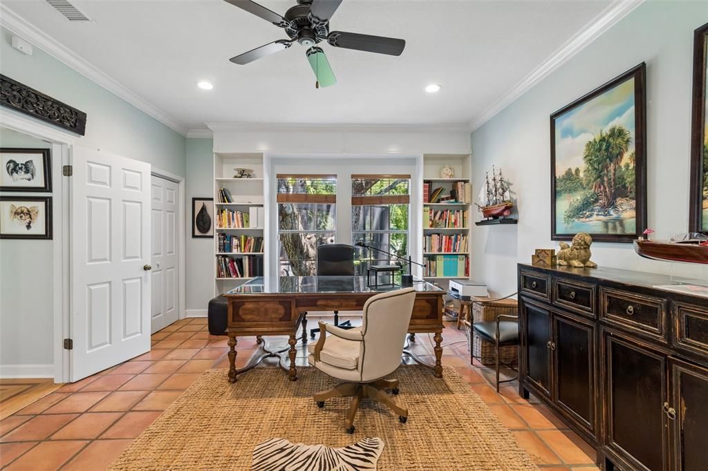 Activo con contrato: $1,295,000 (4 camas, 3 baños, 2713 Pies cuadrados)
