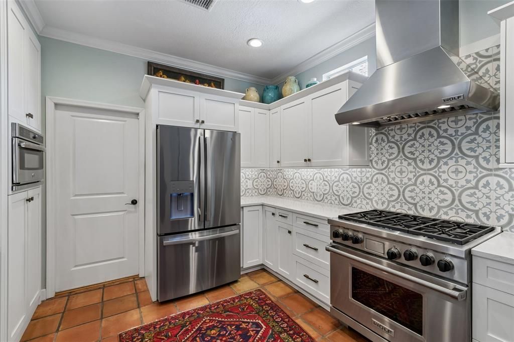 Activo con contrato: $1,295,000 (4 camas, 3 baños, 2713 Pies cuadrados)