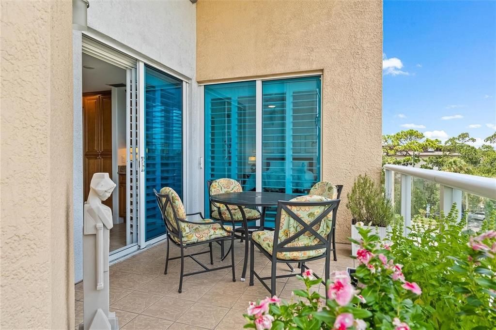 For Sale: $1,749,000 (2 beds, 2 baths, 2265 Square Feet)