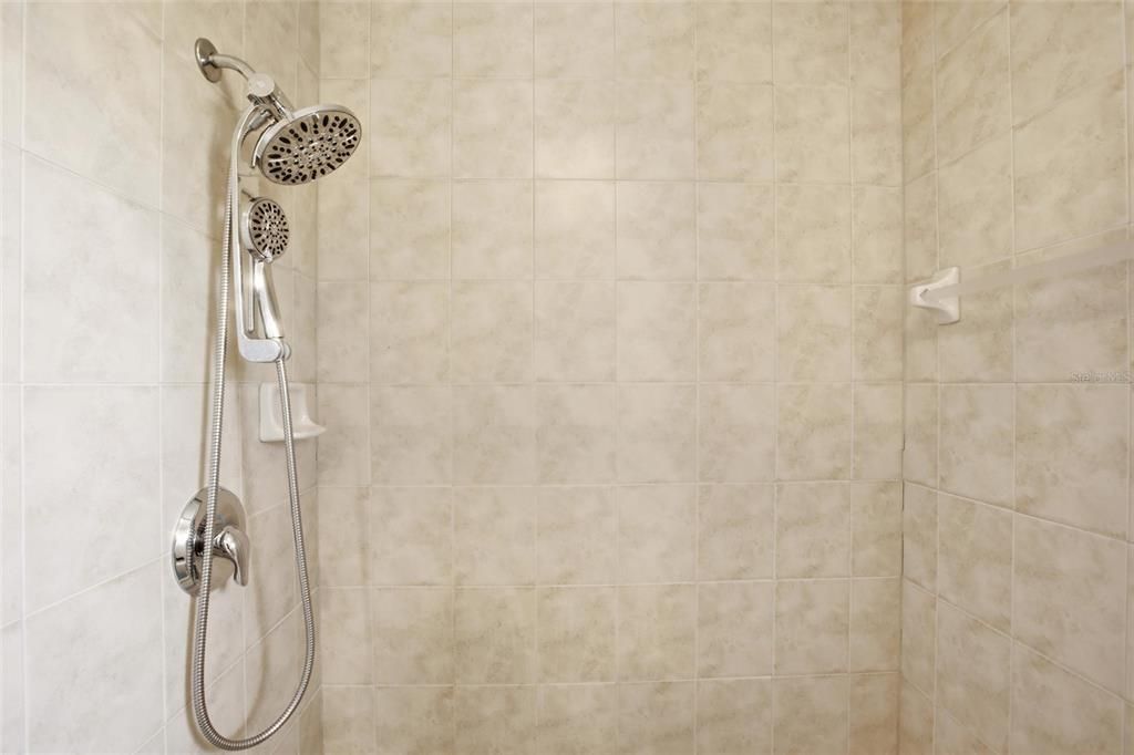 На продажу: $249,900 (4 спален, 2 ванн, 1548 Квадратных фут)