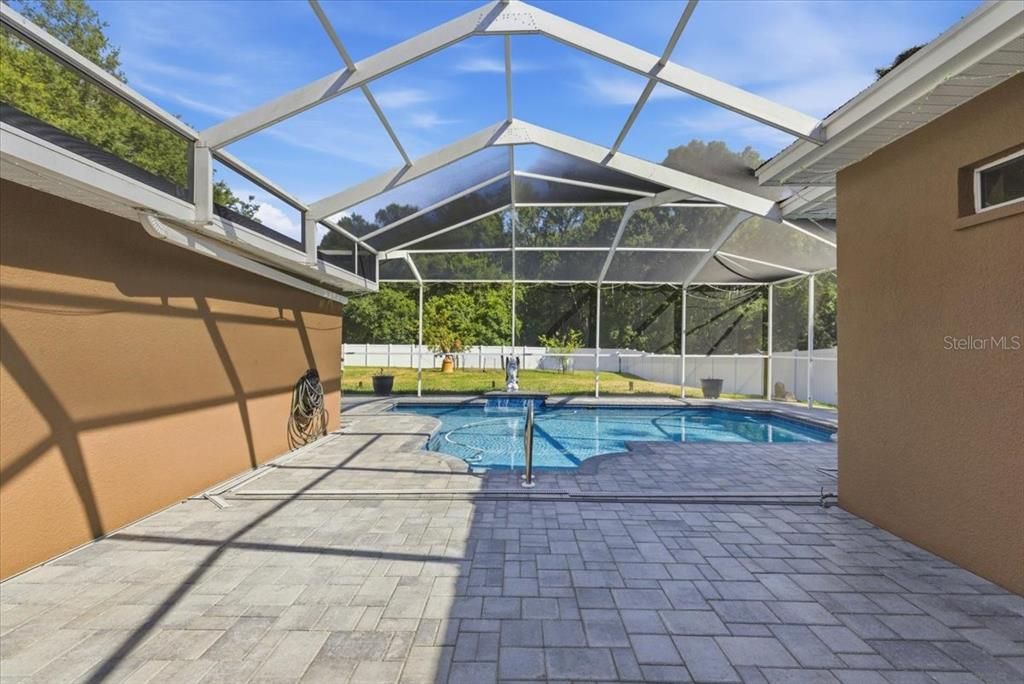 En Venta: $950,000 (4 camas, 3 baños, 3484 Pies cuadrados)