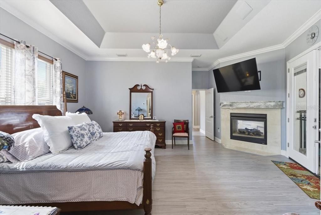 En Venta: $950,000 (4 camas, 3 baños, 3484 Pies cuadrados)