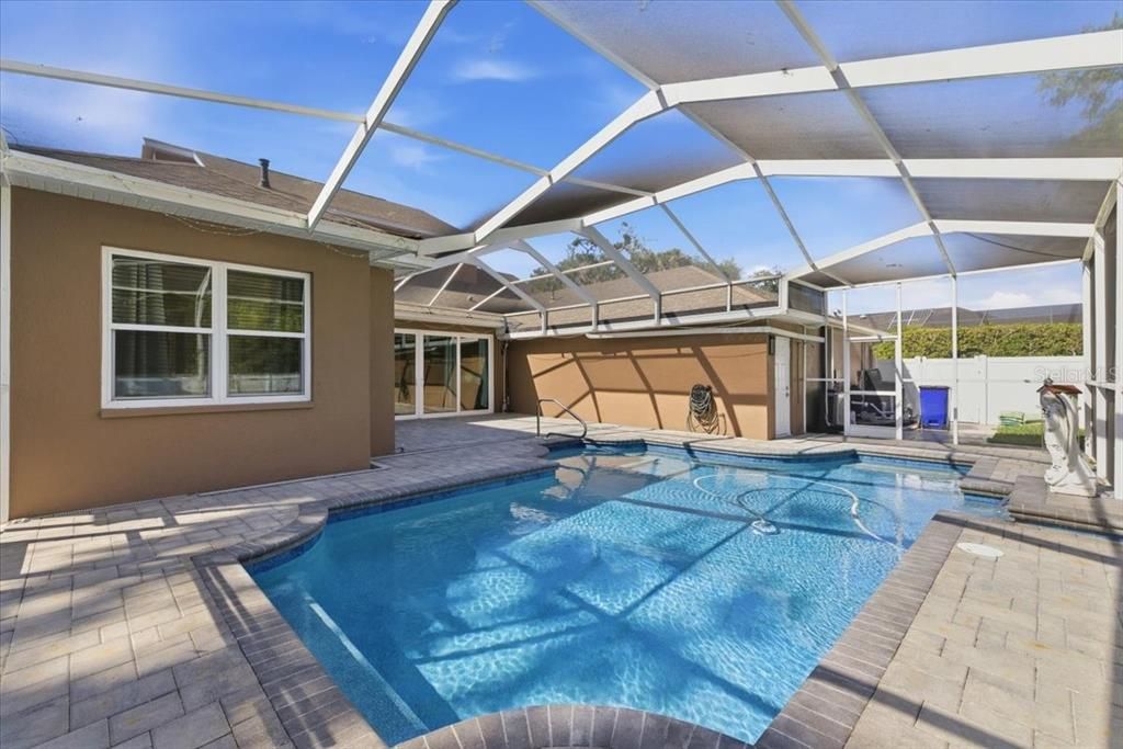 En Venta: $950,000 (4 camas, 3 baños, 3484 Pies cuadrados)