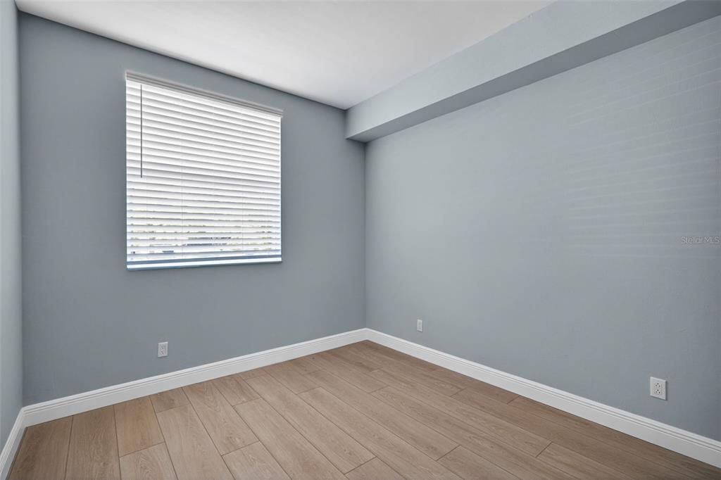 For Sale: $219,000 (3 beds, 2 baths, 1045 Square Feet)