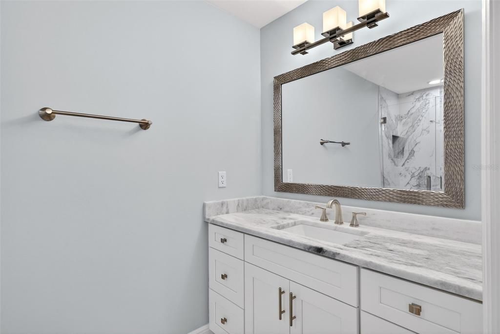 For Sale: $219,000 (3 beds, 2 baths, 1045 Square Feet)