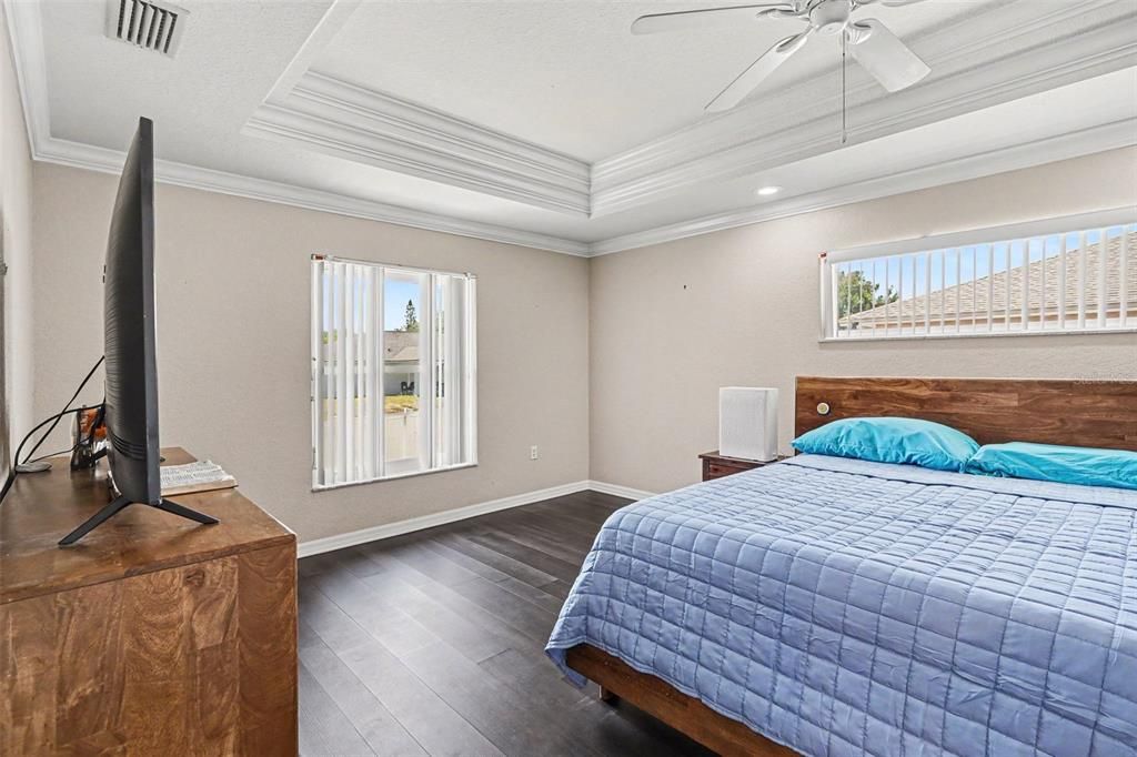For Sale: $399,900 (3 beds, 2 baths, 1868 Square Feet)