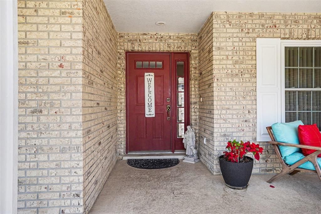 For Sale: $399,900 (3 beds, 2 baths, 1868 Square Feet)