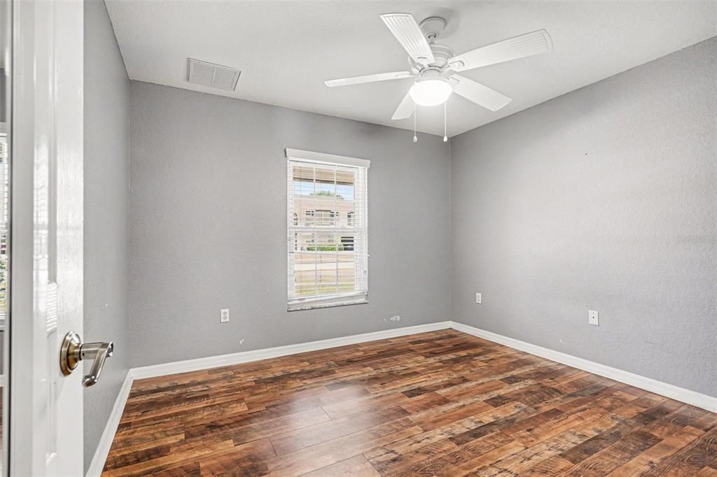 For Sale: $399,900 (3 beds, 2 baths, 1868 Square Feet)
