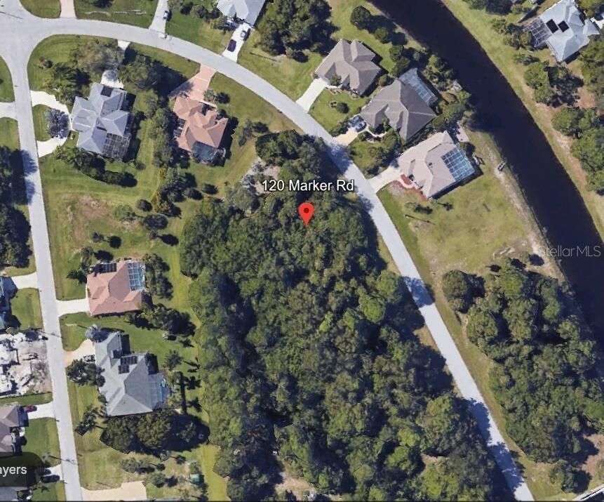 На продажу: $49,900 (0.22 acres)