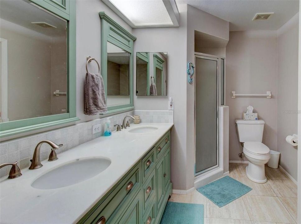 For Sale: $416,000 (2 beds, 2 baths, 1659 Square Feet)