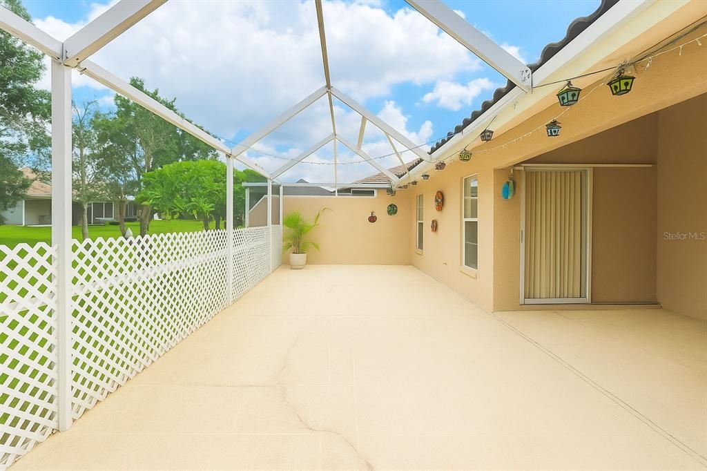 For Sale: $416,000 (2 beds, 2 baths, 1659 Square Feet)