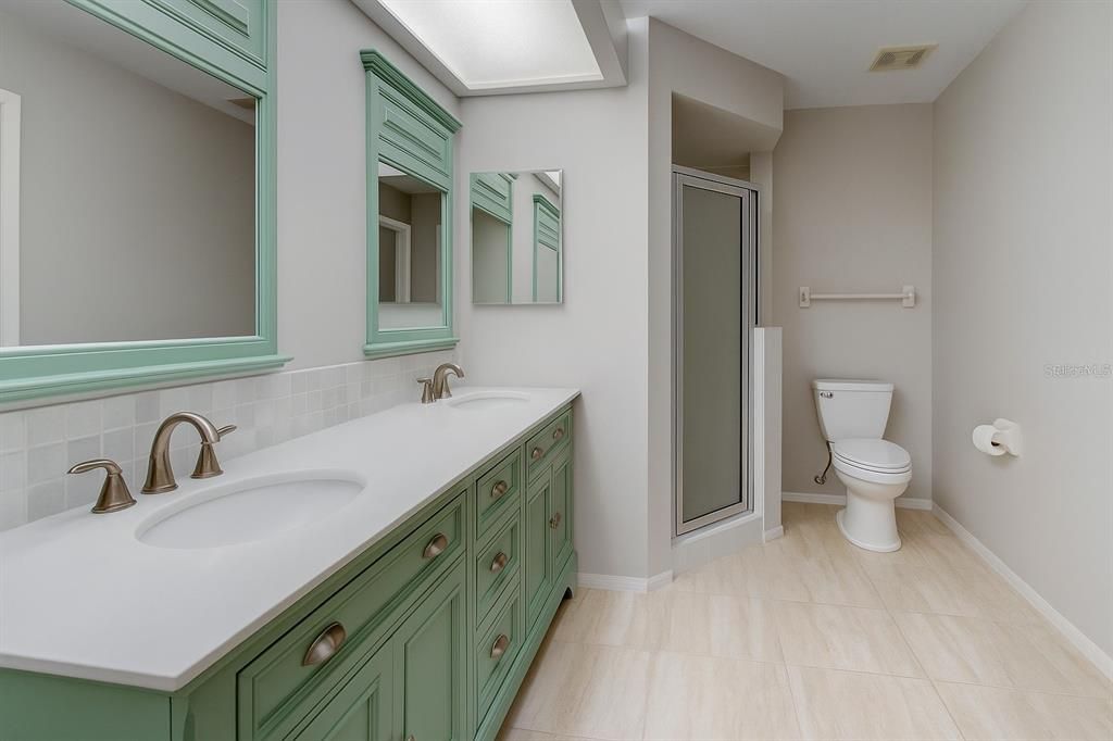 For Sale: $416,000 (2 beds, 2 baths, 1659 Square Feet)