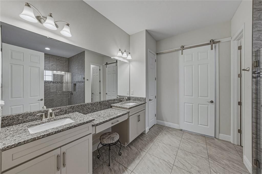 For Sale: $919,000 (3 beds, 3 baths, 2544 Square Feet)