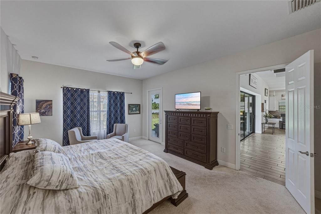 For Sale: $919,000 (3 beds, 3 baths, 2544 Square Feet)