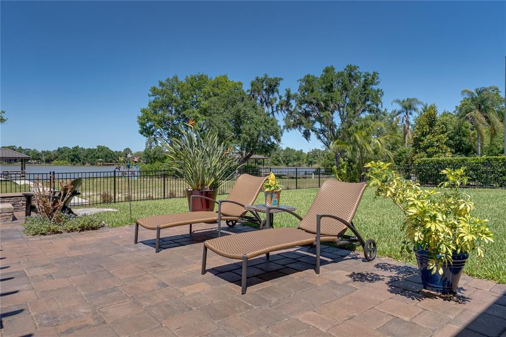 For Sale: $919,000 (3 beds, 3 baths, 2544 Square Feet)