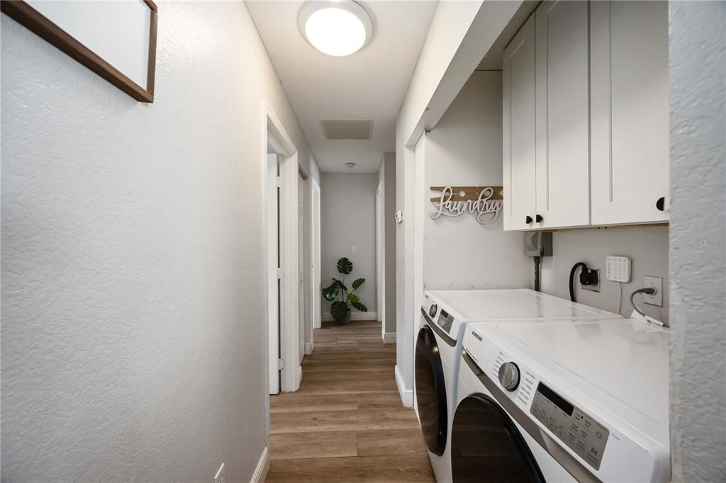 Под контрактом: $249,900 (3 спален, 2 ванн, 1320 Квадратных фут)