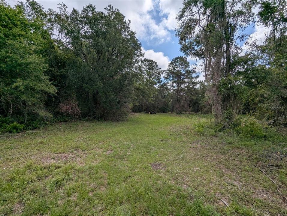 En Venta: $729,000 (83.59 acres)