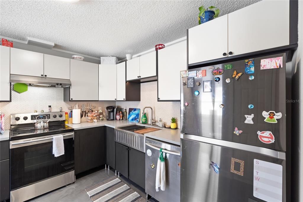 Active With Contract: $515,000 (4 beds, 0 baths, 1880 Square Feet)