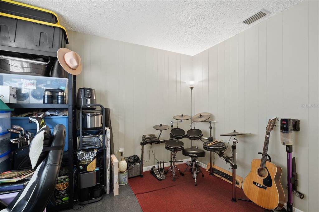 Active With Contract: $515,000 (4 beds, 0 baths, 1880 Square Feet)