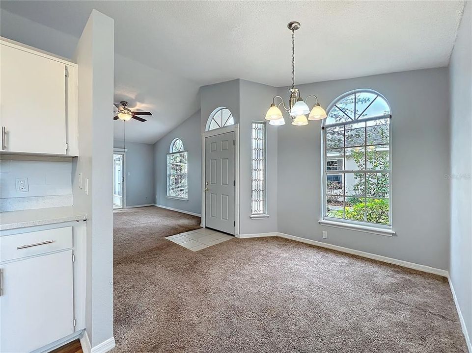 For Sale: $295,000 (3 beds, 2 baths, 1109 Square Feet)