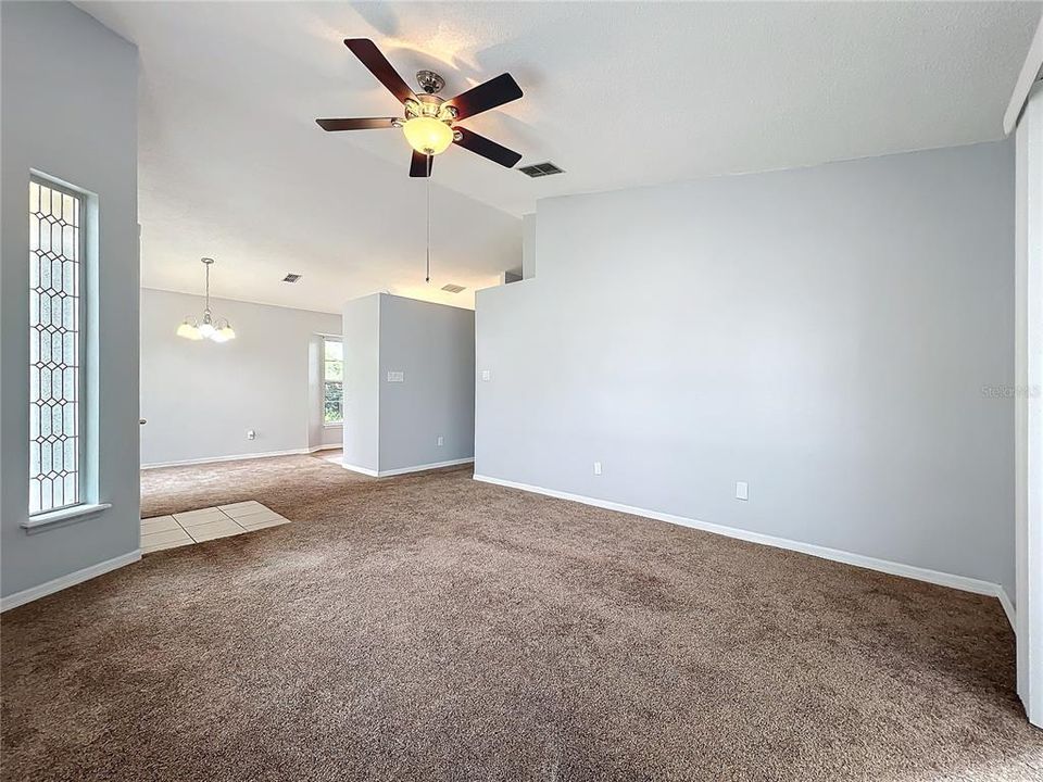 For Sale: $295,000 (3 beds, 2 baths, 1109 Square Feet)