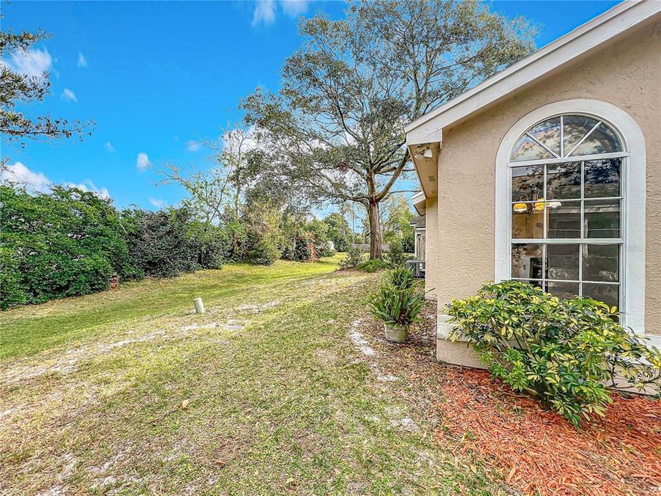 For Sale: $295,000 (3 beds, 2 baths, 1109 Square Feet)