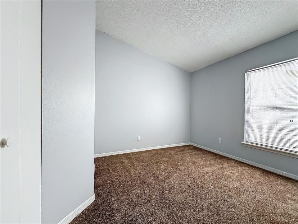 For Sale: $295,000 (3 beds, 2 baths, 1109 Square Feet)