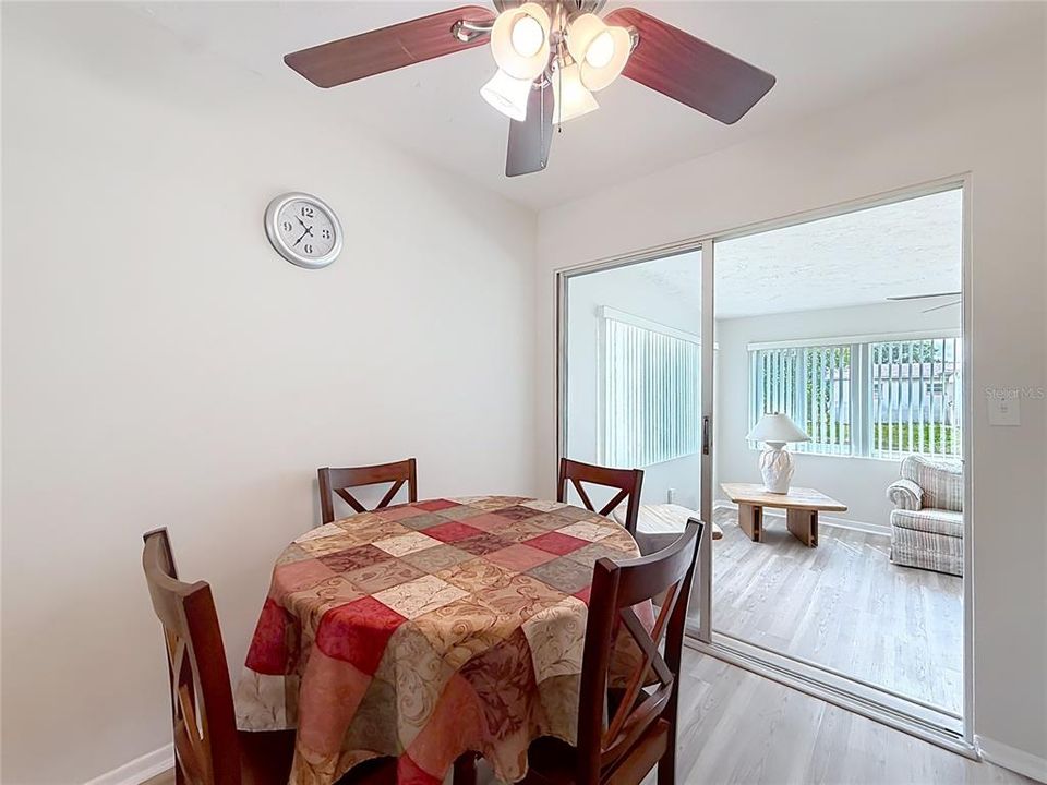 Activo con contrato: $167,000 (2 camas, 1 baños, 1028 Pies cuadrados)