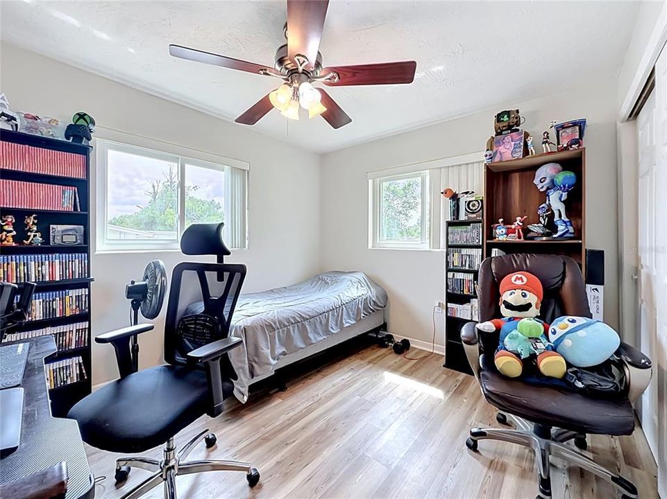 Activo con contrato: $167,000 (2 camas, 1 baños, 1028 Pies cuadrados)