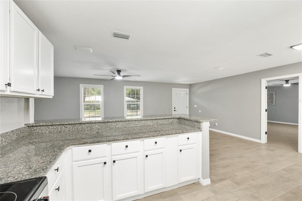 For Sale: $253,000 (3 beds, 2 baths, 1416 Square Feet)