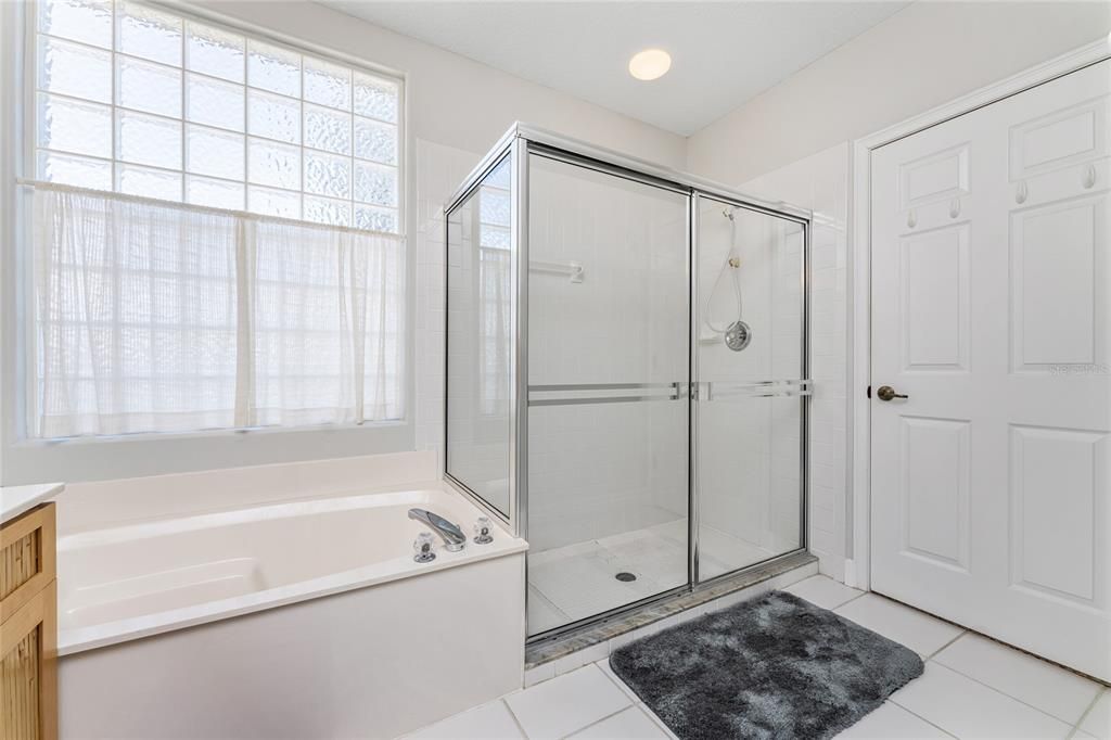 For Sale: $419,000 (3 beds, 2 baths, 1545 Square Feet)