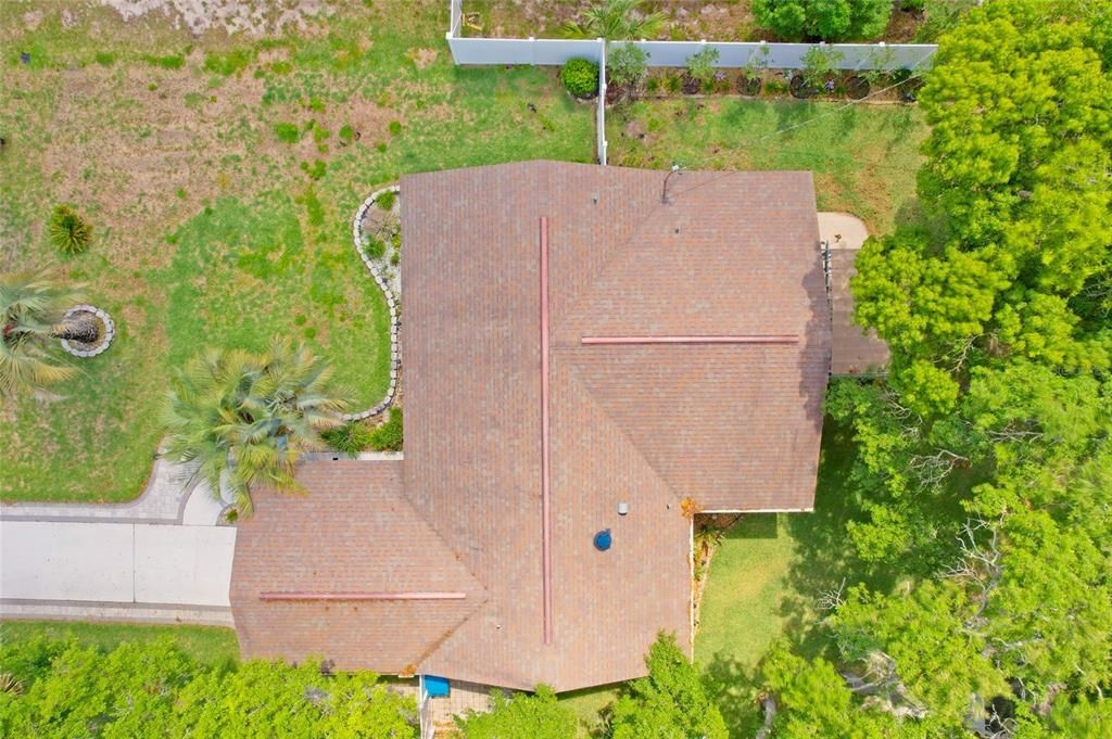 For Sale: $299,999 (2 beds, 2 baths, 1266 Square Feet)