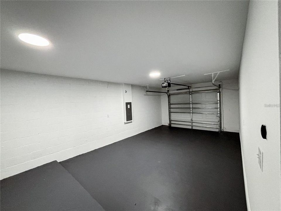 For Rent: $1,750 (3 beds, 2 baths, 1011 Square Feet)
