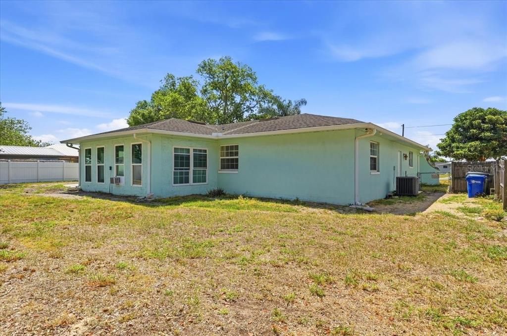 For Sale: $300,000 (3 beds, 2 baths, 1849 Square Feet)