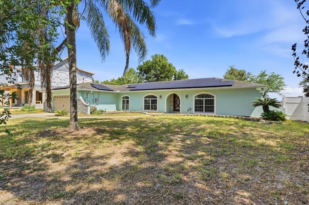 For Sale: $300,000 (3 beds, 2 baths, 1849 Square Feet)